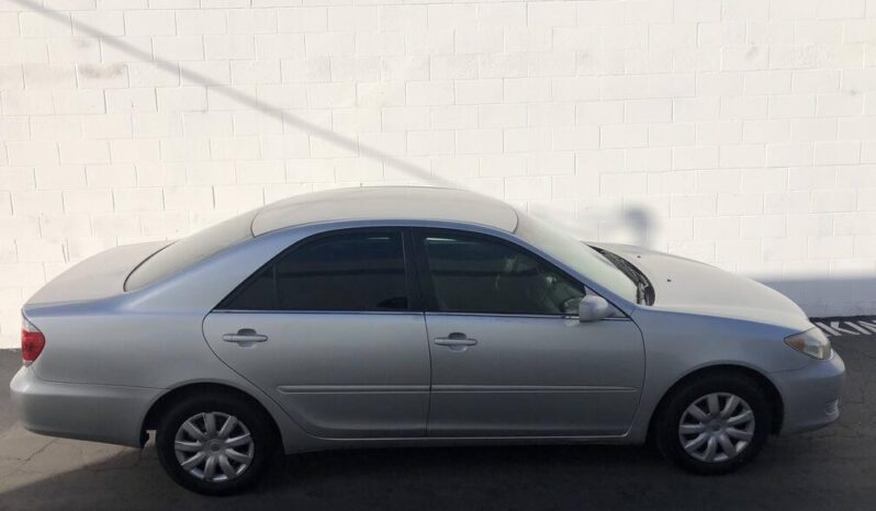 2005 Toyota Camry LE full