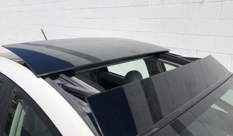 2010 Toyota Prius IV Solar Pkg full