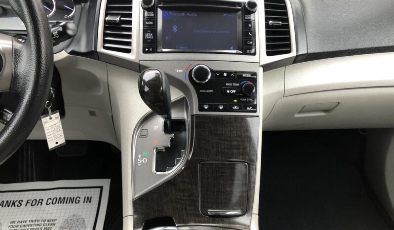 2013 Toyota Venza LE full