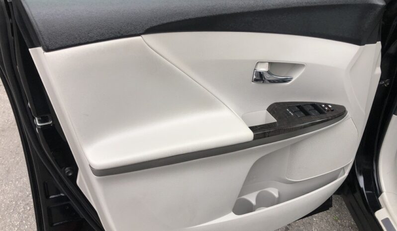2013 Toyota Venza LE full