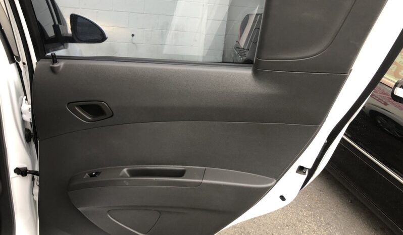 2014 Chevrolet Spark 1LT full