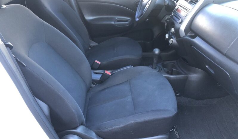 2014 Nissan Versa Note SV full