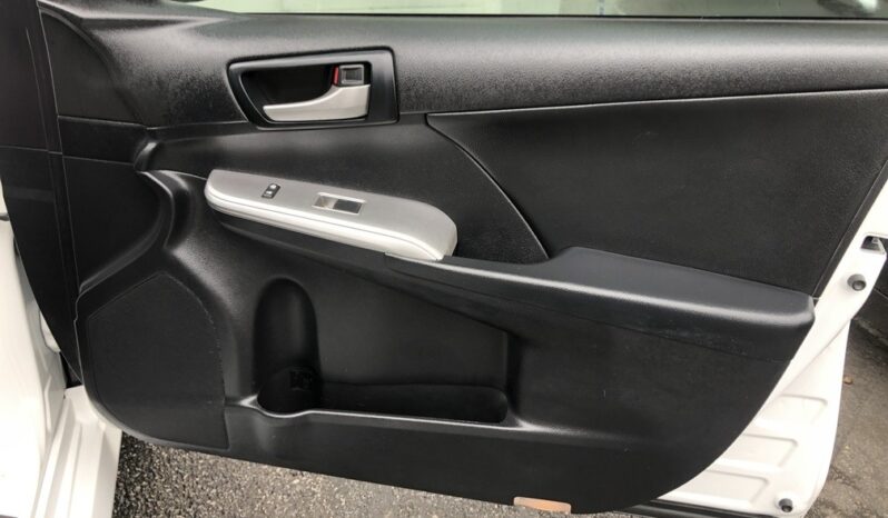 2014 Toyota Camry SE full