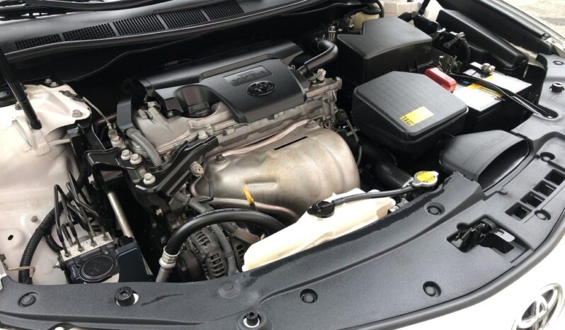 2014 Toyota Camry SE full