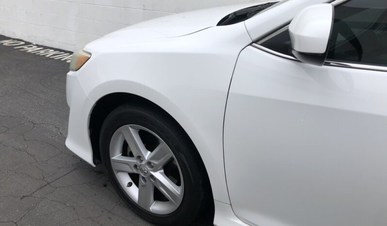 2014 Toyota Camry SE full