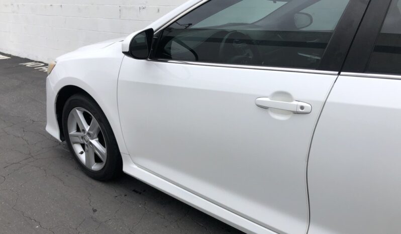 2014 Toyota Camry SE full