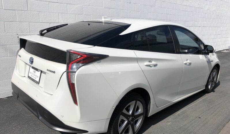 2016 Toyota Prius Four Touring full