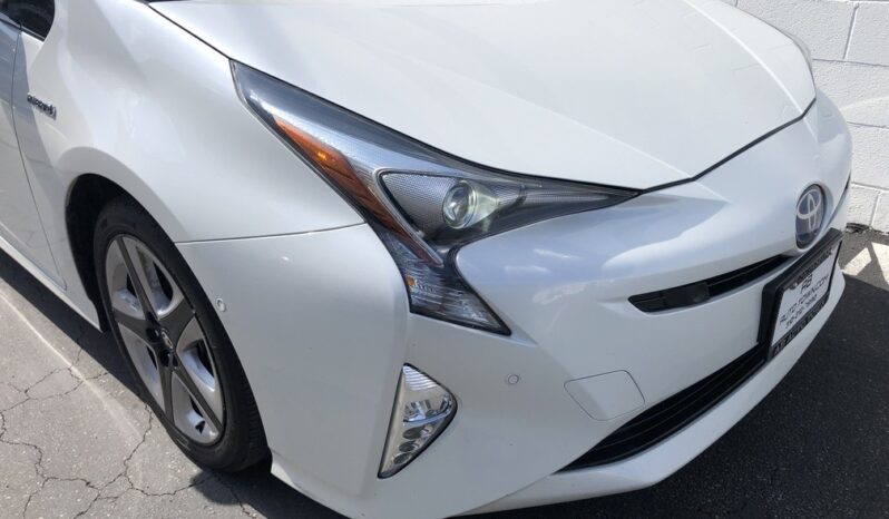 2016 Toyota Prius Four Touring full