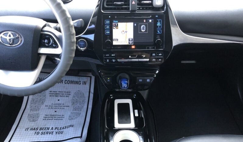 2016 Toyota Prius Four Touring full