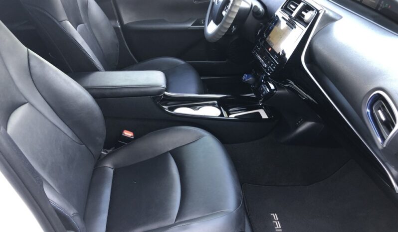 2016 Toyota Prius Four Touring full