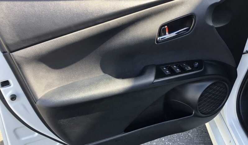 2016 Toyota Prius Four Touring full