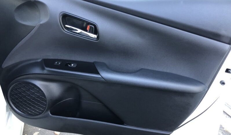 2016 Toyota Prius Four Touring full