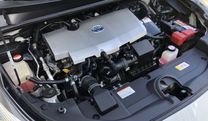 2016 Toyota Prius Four Touring full
