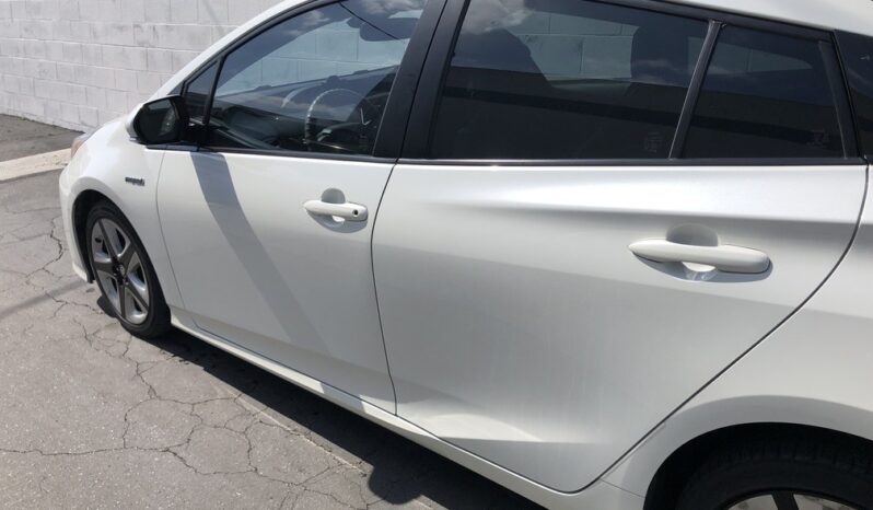 2016 Toyota Prius Four Touring full