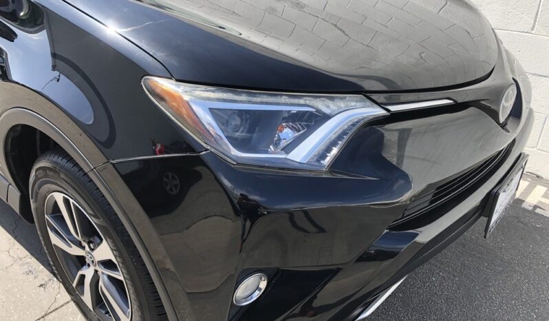 2018 Toyota RAV4 XLE full