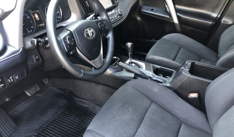 2018 Toyota RAV4 XLE full