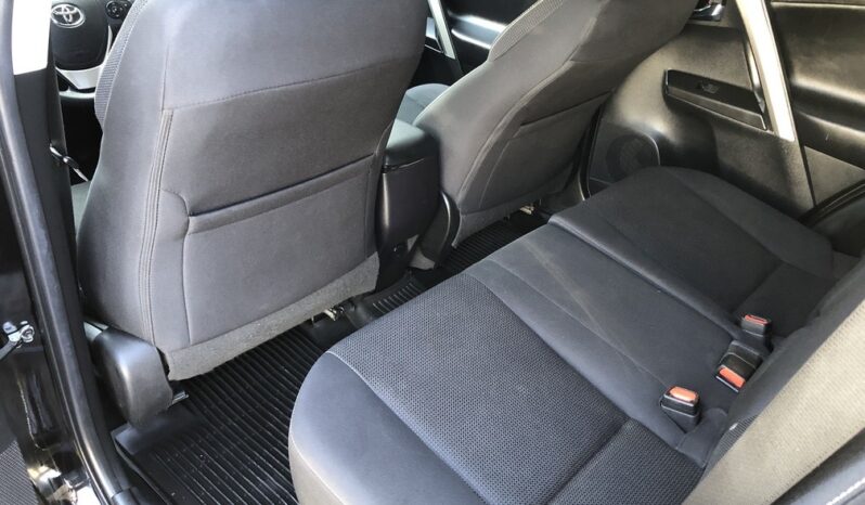 2018 Toyota RAV4 XLE full