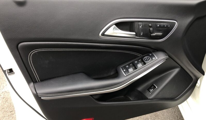 2014 Mercedes-Benz CLA-Class CLA250 full