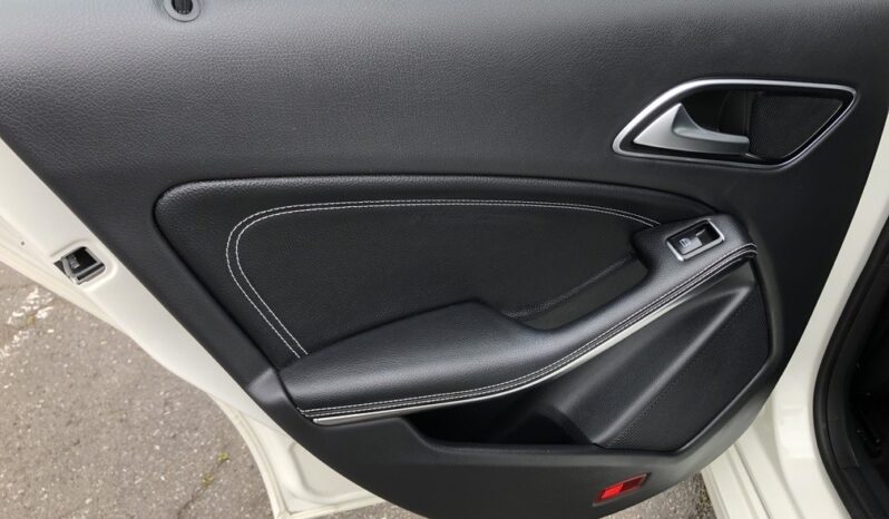 2014 Mercedes-Benz CLA-Class CLA250 full