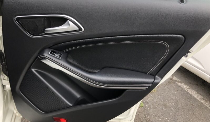 2014 Mercedes-Benz CLA-Class CLA250 full