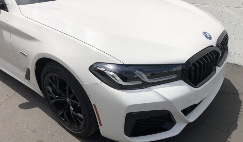 2022 BMW 5-Series 530e full