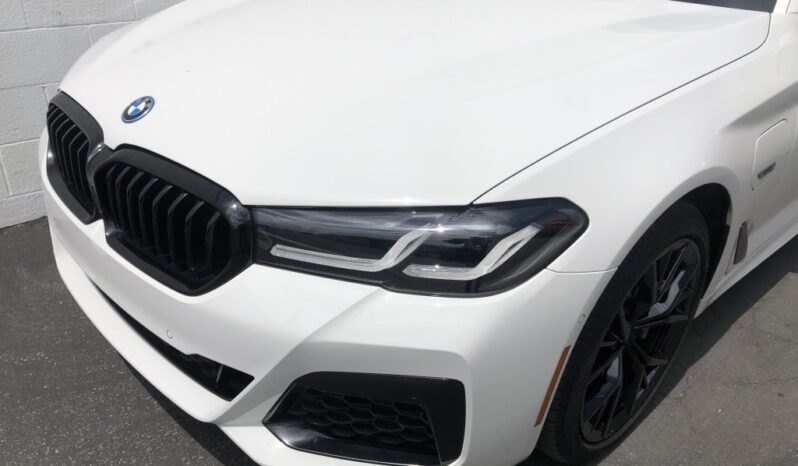 2022 BMW 5-Series 530e full