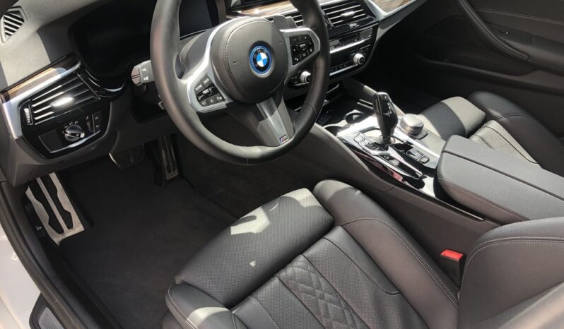 2022 BMW 5-Series 530e full