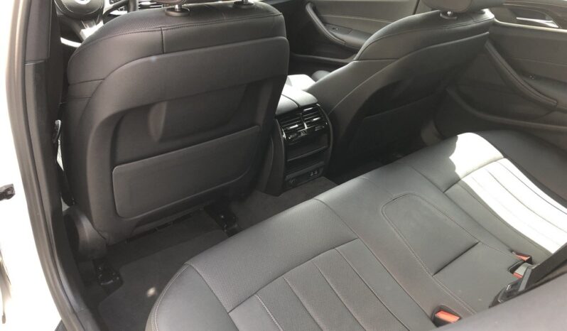2022 BMW 5-Series 530e full