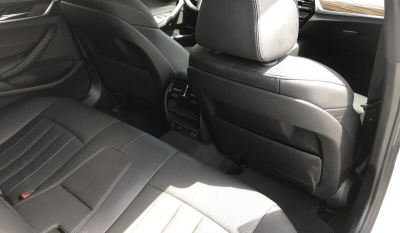 2022 BMW 5-Series 530e full