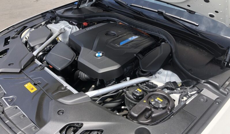 2022 BMW 5-Series 530e full