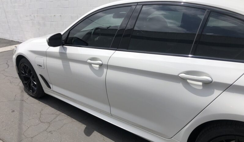 2022 BMW 5-Series 530e full