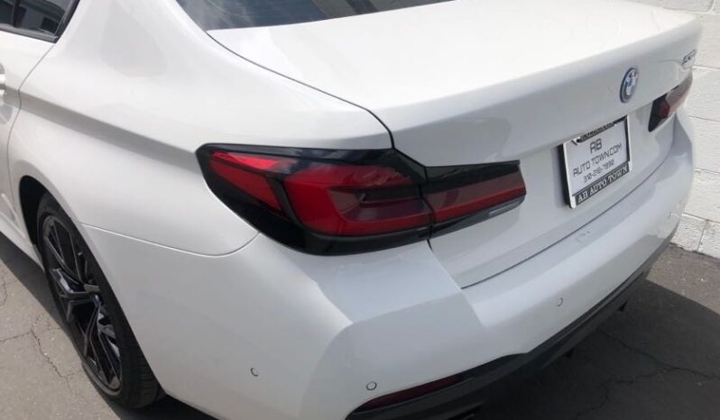 2022 BMW 5-Series 530e full