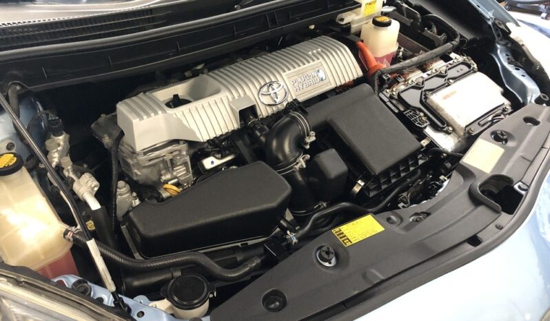 2012 Toyota Prius Plug-in Hybrid Advanced full
