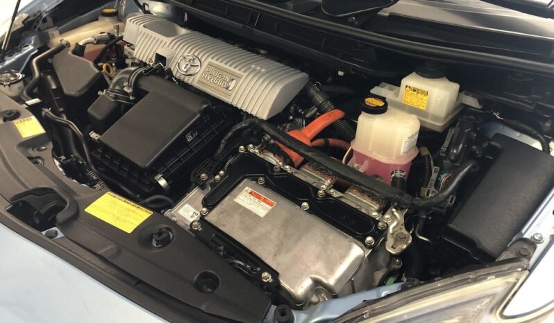2012 Toyota Prius Plug-in Hybrid Advanced full