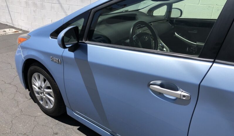 2012 Toyota Prius Plug-in Hybrid Advanced full
