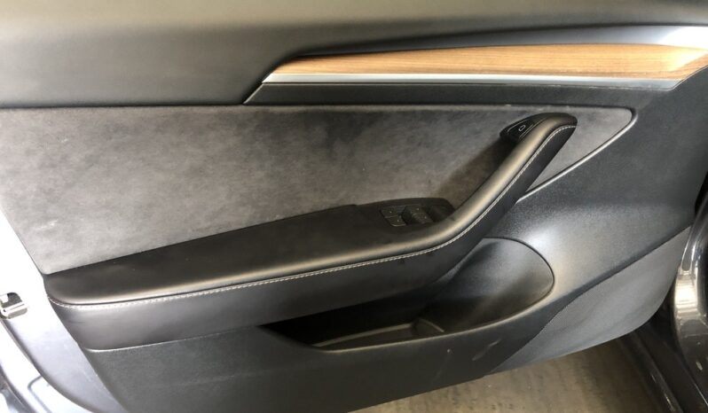 2023 Tesla Model 3 Base full
