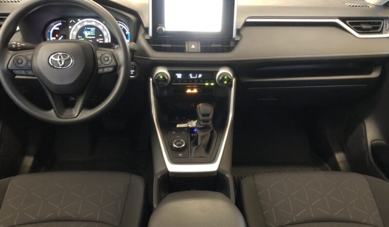2025 Toyota RAV4 XLE full