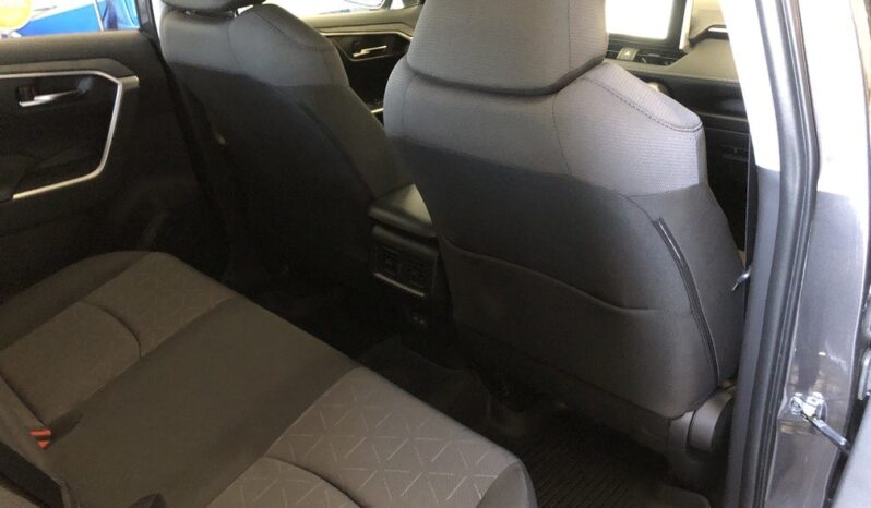 2025 Toyota RAV4 XLE full
