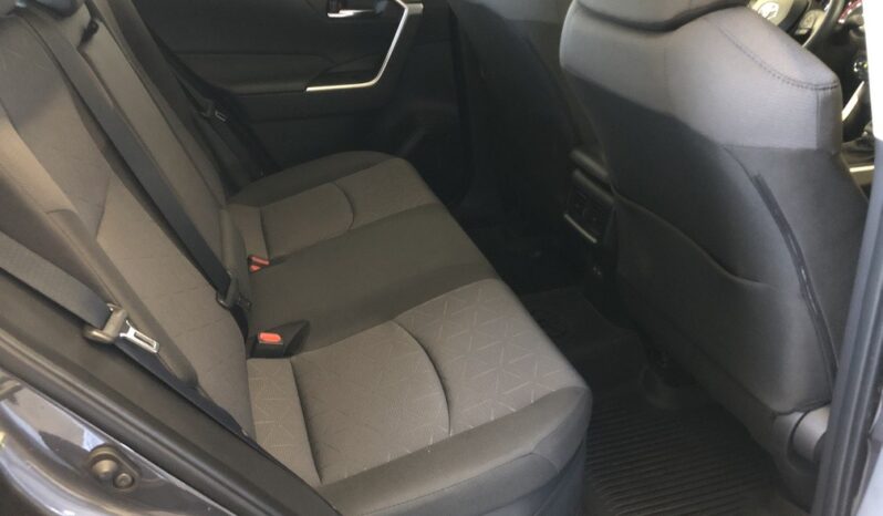 2025 Toyota RAV4 XLE full
