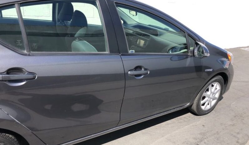 2013 Toyota Prius C Three full
