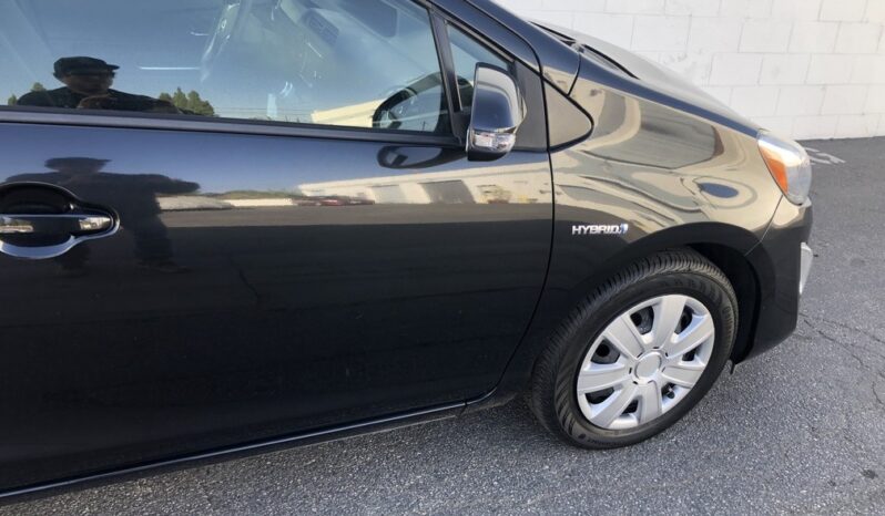 2015 Toyota Prius C Two full