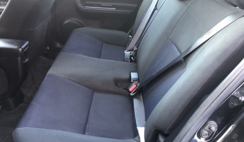 2015 Toyota Prius C Two full