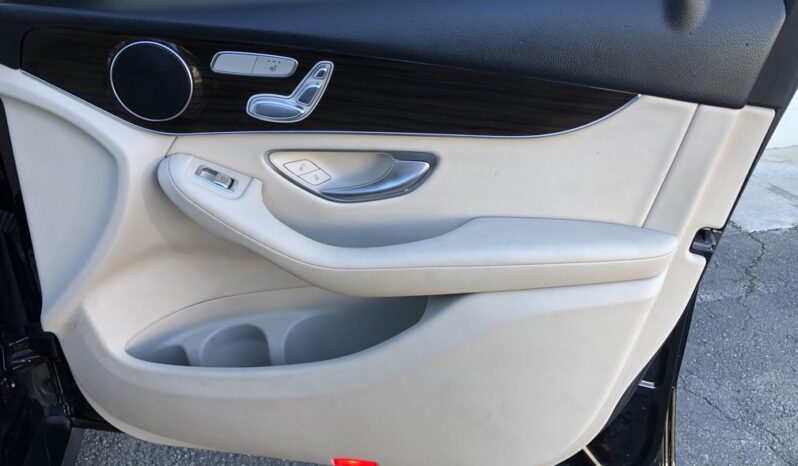 2018 Mercedes-Benz GLC-Class 300 full