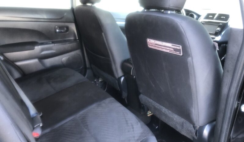 2015 Mitsubishi Outlander Sport SE full