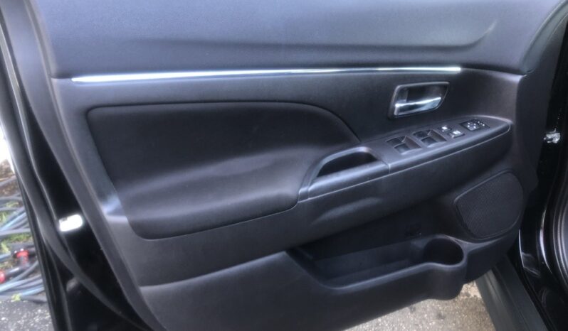 2015 Mitsubishi Outlander Sport SE full