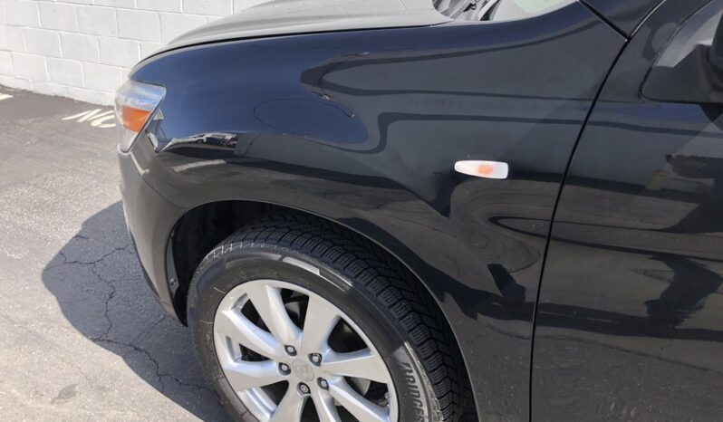 2015 Mitsubishi Outlander Sport SE full