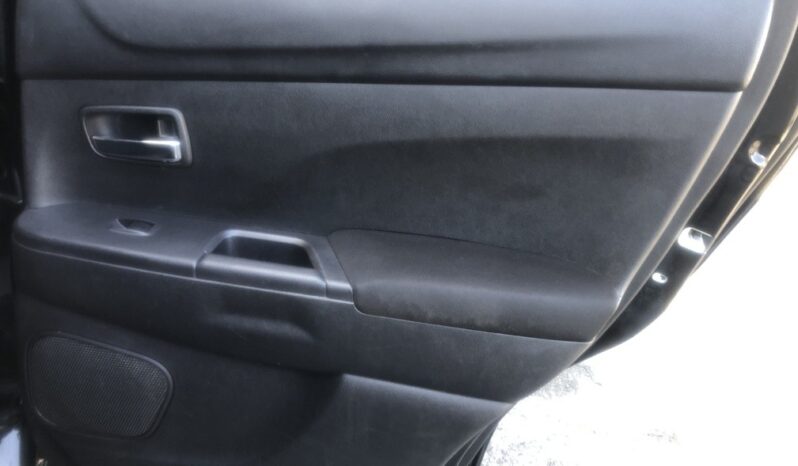 2015 Mitsubishi Outlander Sport SE full