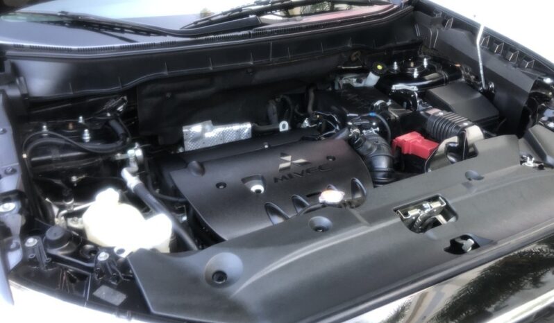 2015 Mitsubishi Outlander Sport SE full