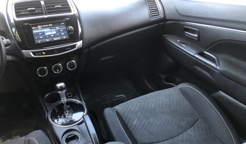 2015 Mitsubishi Outlander Sport SE full