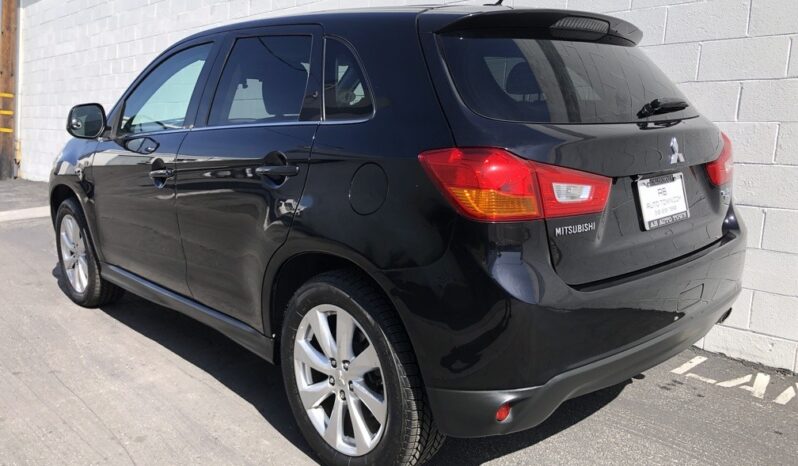 2015 Mitsubishi Outlander Sport SE full